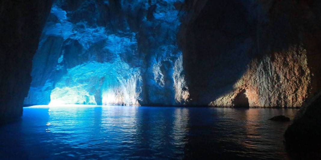 Turkuazın kalbinde bir yolculuk! Kaş ile Kalkan arasında gizleniyor: Mavi hazine keşfinizi bekliyor! 1